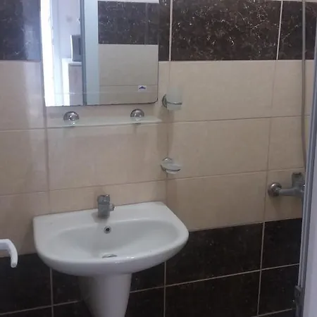 Babadan 汽车旅馆 *